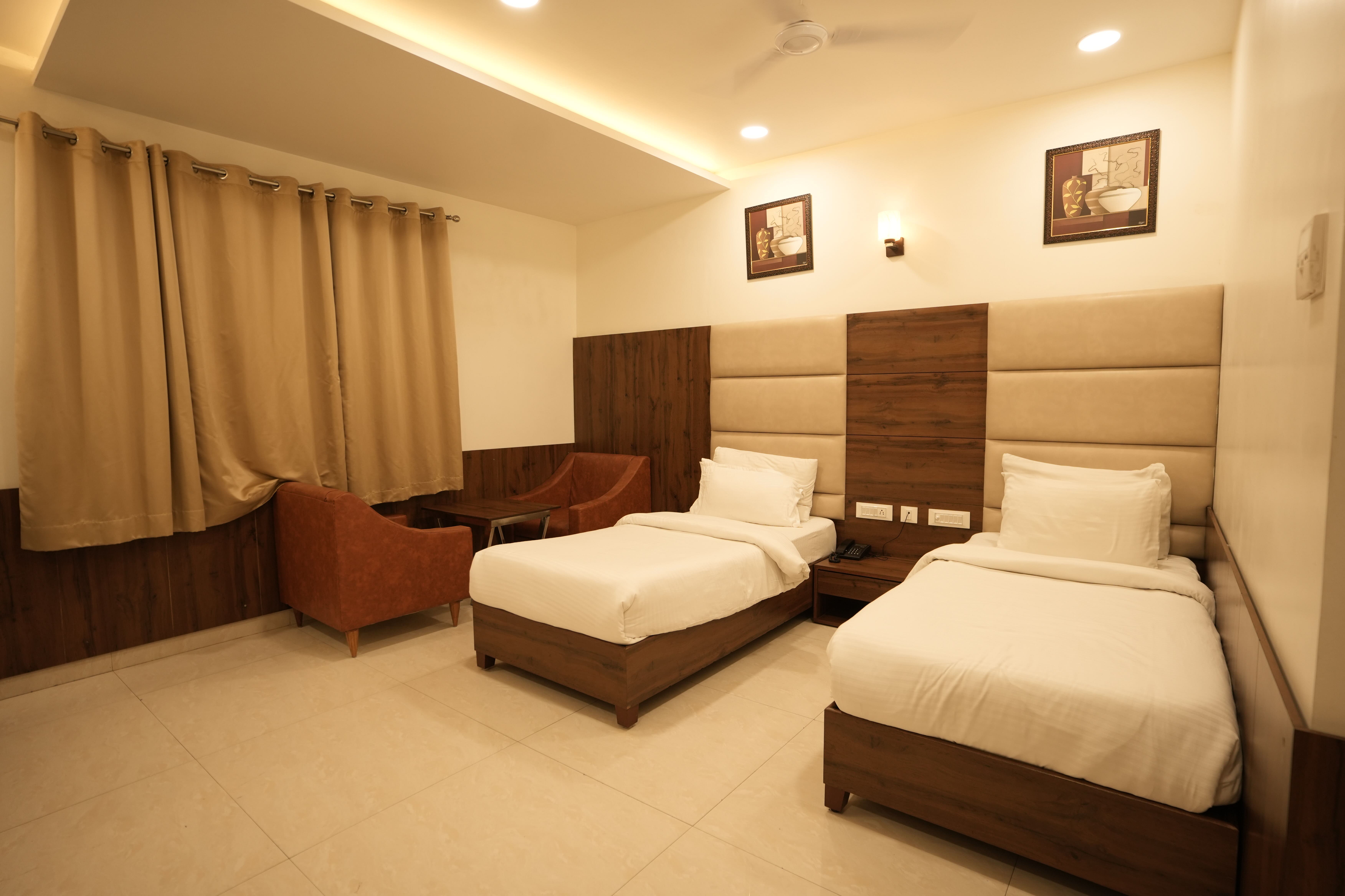 Hotel Pradeep Star Inn Twin Standard Room