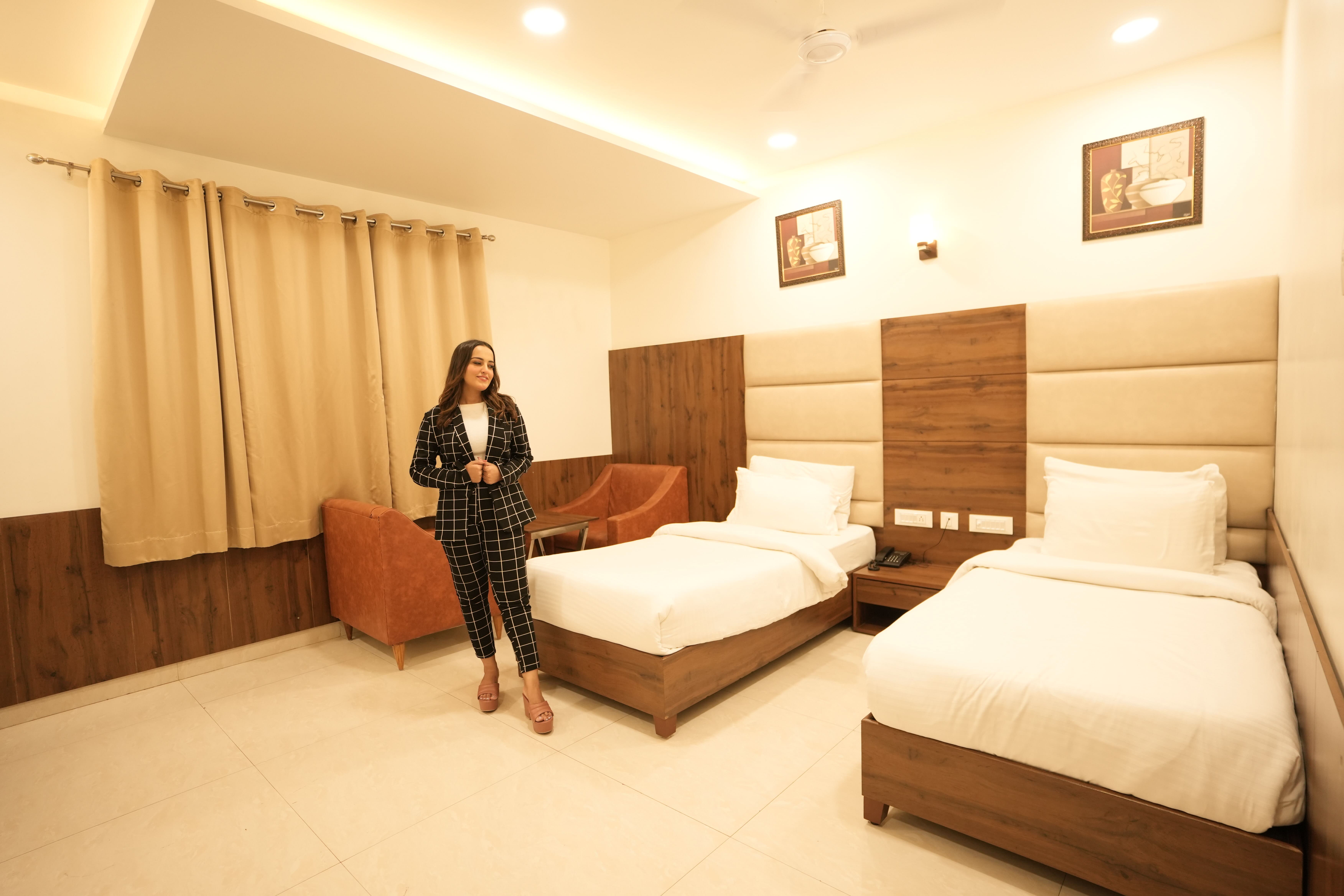 Hotel Pradeep Star Inn Twin Standard Room